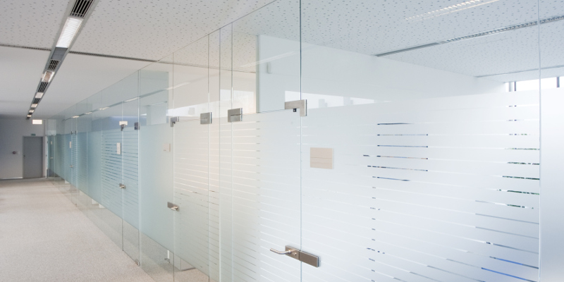 Choosing Decorative Commercial Glass