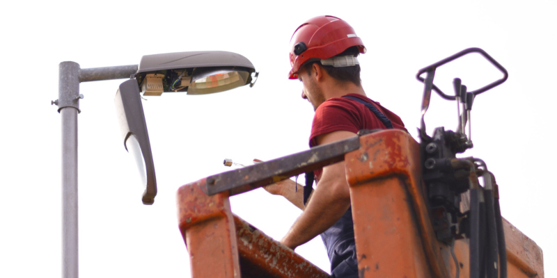 An electrician can provide street light repair for private roads