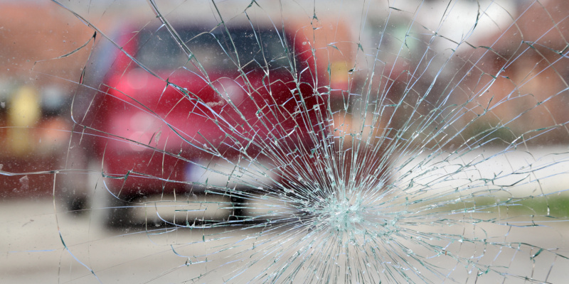 Getting windshield repair services 