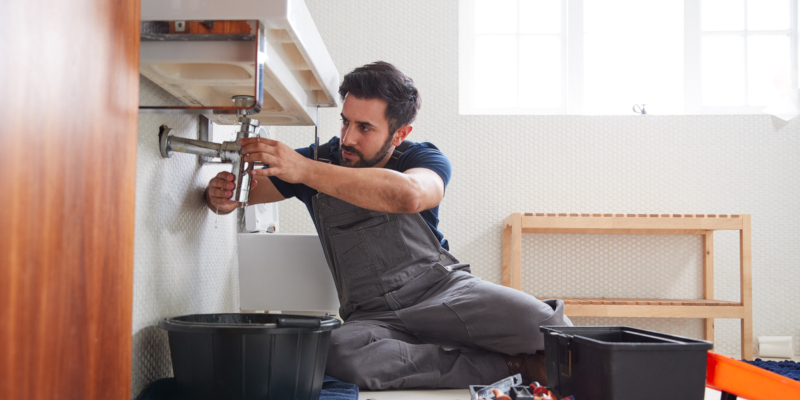 3 Common Reasons People Avoid Calling the Plumber