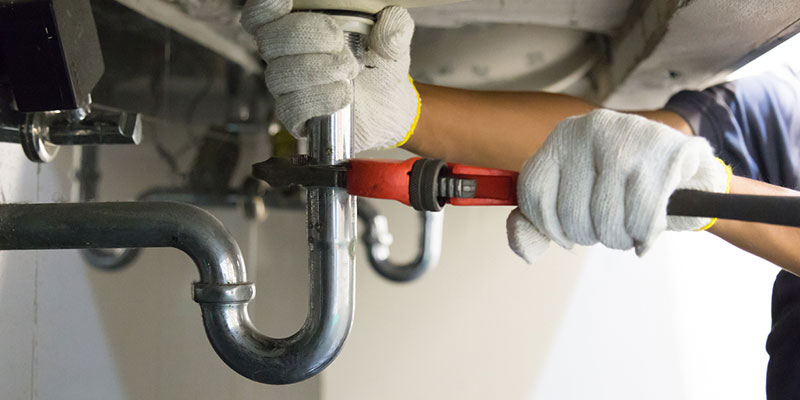 3 Reasons Why You Should Call a Licensed Plumber for Plumbing Repairs