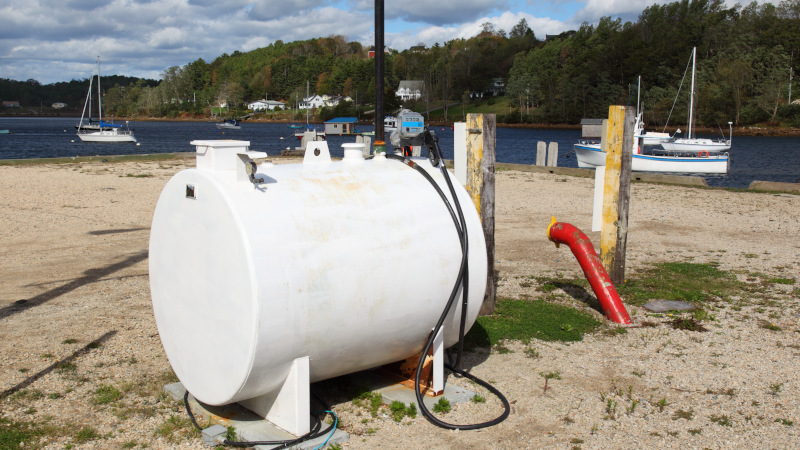 3 Advantages to Using a Fuel Tank Rental