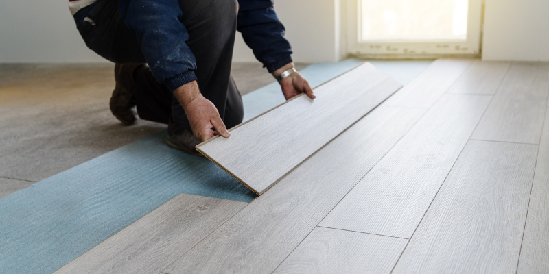 3 Signs You May Need Hardwood Flooring Repairs 