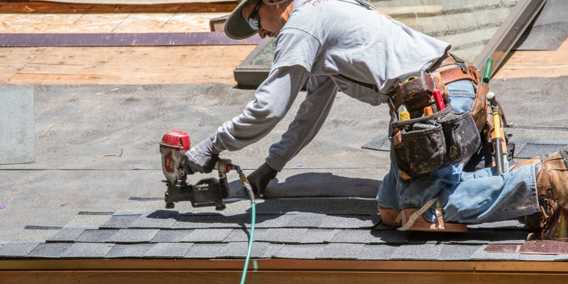 Looking for a New Roofing Contractor? Here’s What to Look For