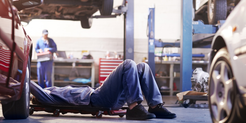 Top 4 Signs Your Car Needs Immediate Auto Repair