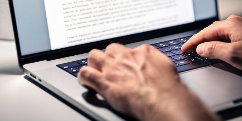 4 Reasons to Add a Blog to Your Roofer Website